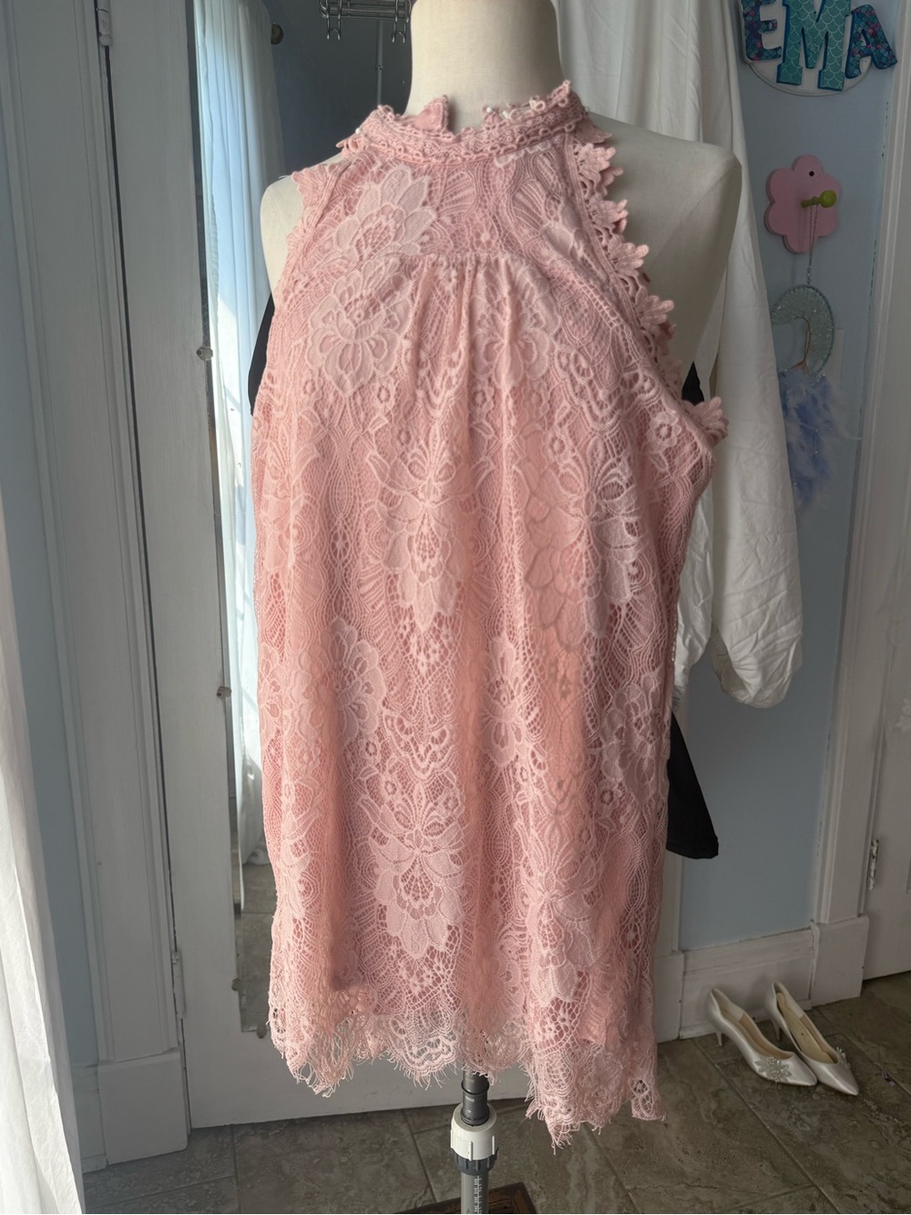 Women’s Blush Pink Lace Halter Top